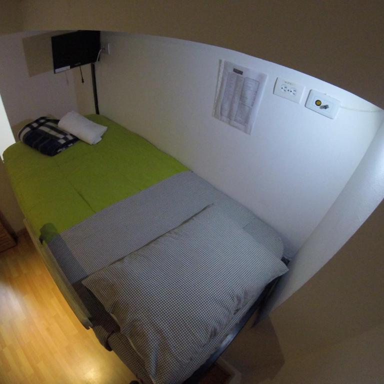 Hostal de la 57 - Cama en habitación compartida con 4 camas - 2