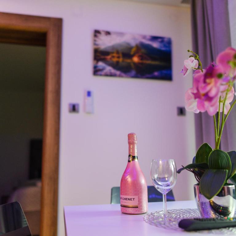 BOŽUR apartmani, kod hotela Sunce - One-Bedroom Apartment with Terrace - 6