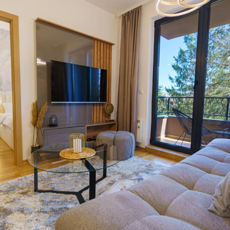 Zlatiborske terase Spa&Wellness - One-Bedroom Apartment with Terrace and Garden/Forest View - 1