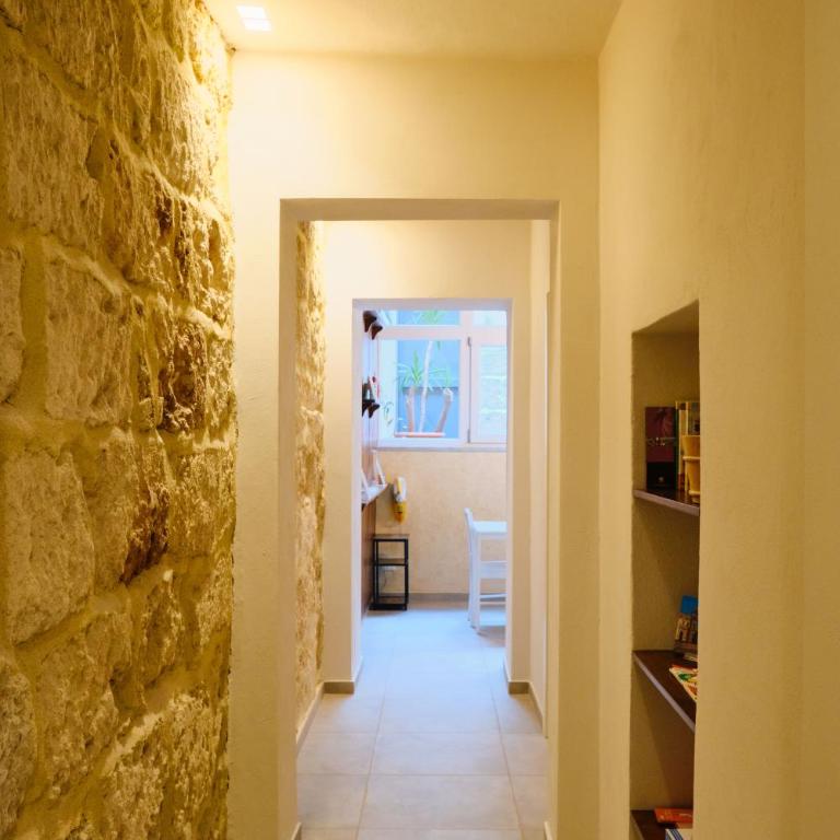 Basso 61 Urban Oasis with Private Mini Pool & Courtyard - Families & Groups - Appartamento - Piano Terra - 21