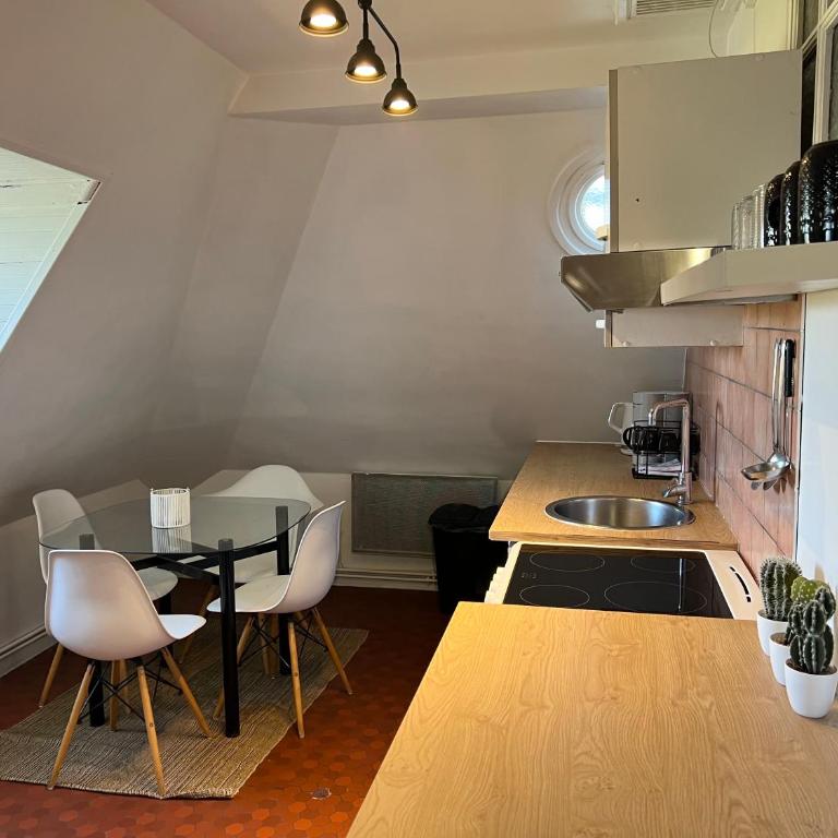 Spacieux appartement jardin, BBQ, vue sur mer, Trouville - Apartment - 20