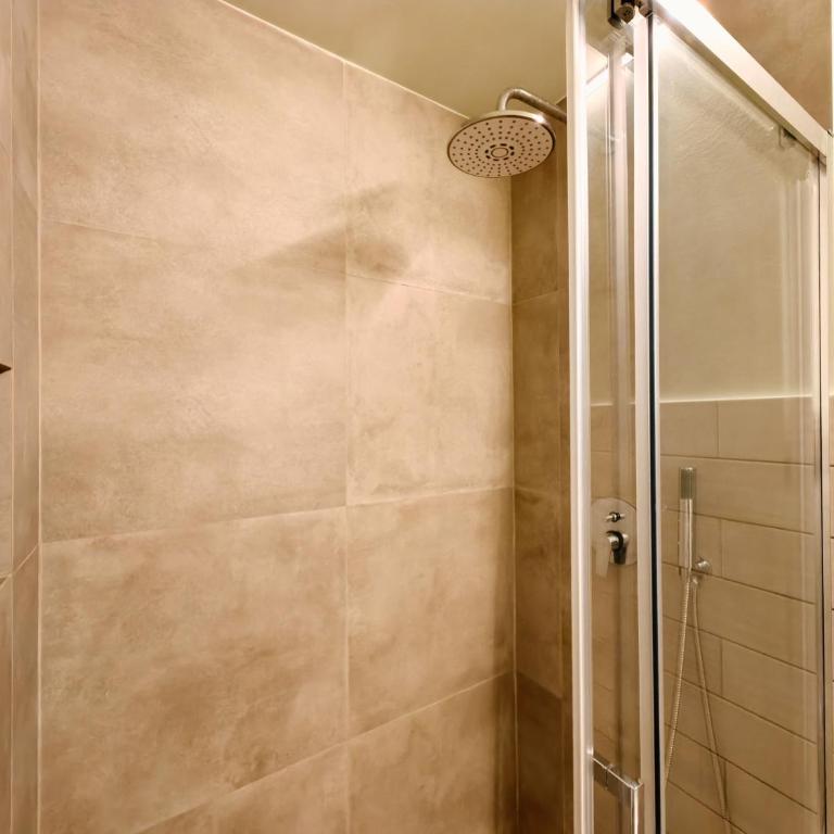 Basso 61 Urban Oasis with Private Mini Pool & Courtyard - Families & Groups - Appartamento - Piano Terra - 20