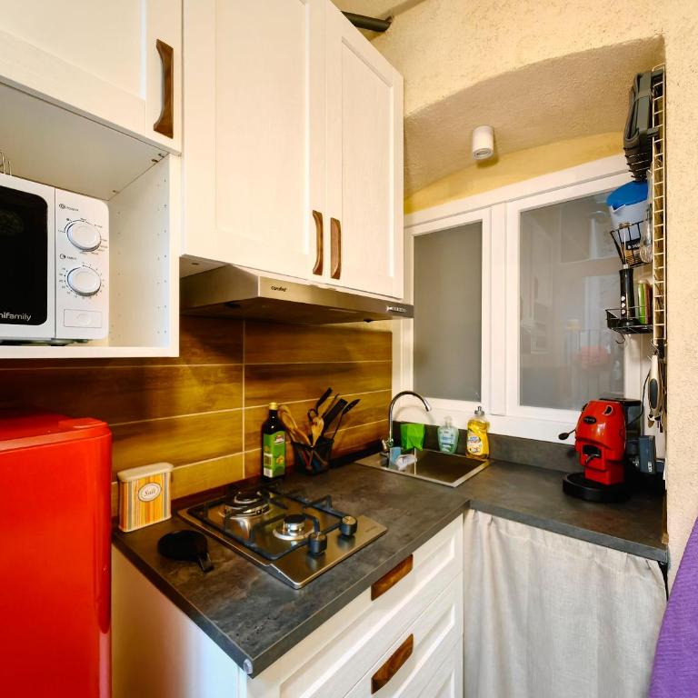 Basso 61 Urban Oasis with Private Mini Pool & Courtyard - Families & Groups - Appartamento - Piano Terra - 33