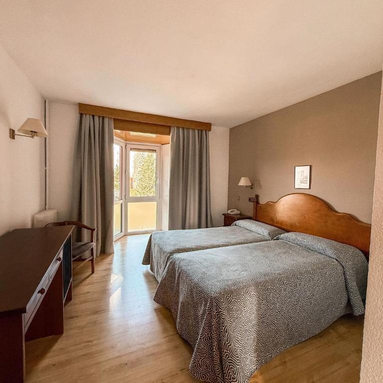 Puigcerda Park Hotel - Twin Room - 4