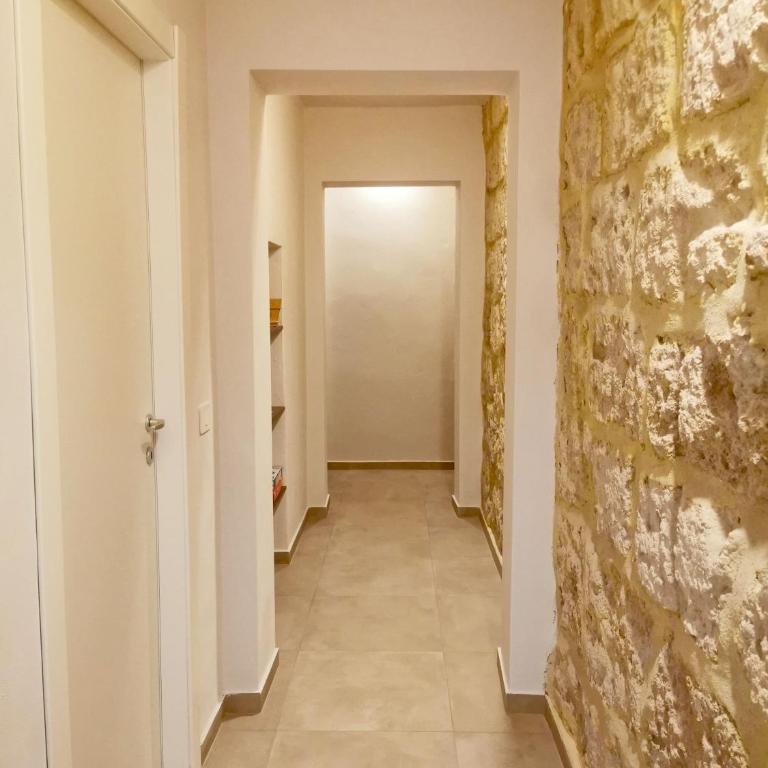 Basso 61 Urban Oasis with Private Mini Pool & Courtyard - Families & Groups - Appartamento - Piano Terra - 23