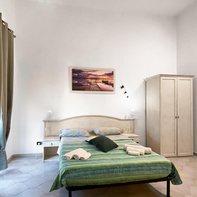 Bed and Breakfast Station - Large Double Room - 3