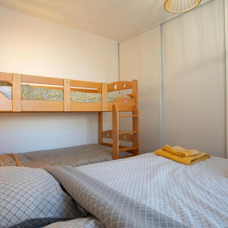 Riboleys - Villa T3 à 400m de la mer avec piscine - Maison 2 Chambres - 13