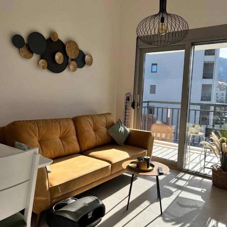 Romantic sunrises&sunsets near Porto Montenegro - Two-Bedroom Apartment - 5