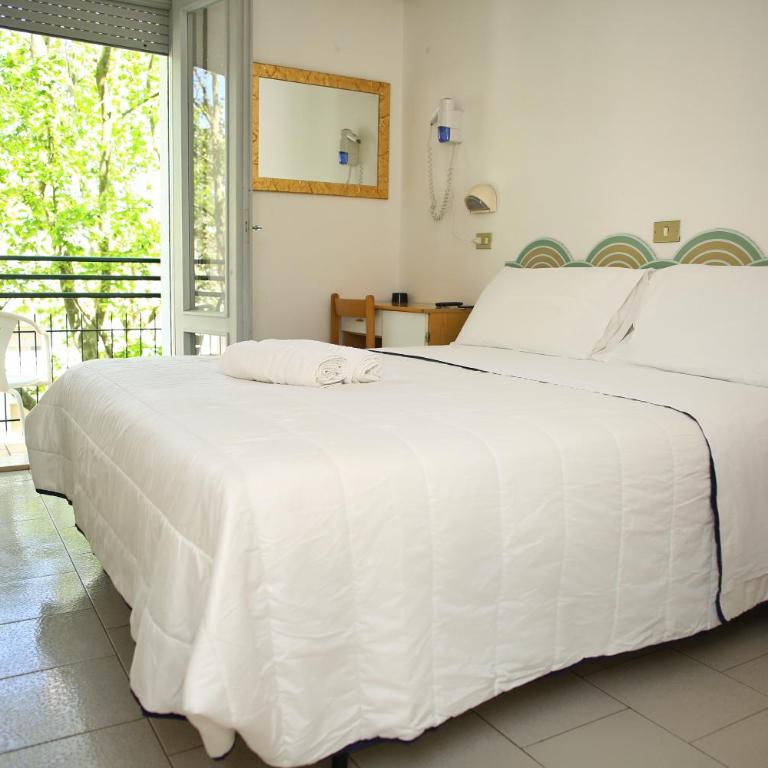 Kristalex Pet Friends Hotel - Camera Queen - 1