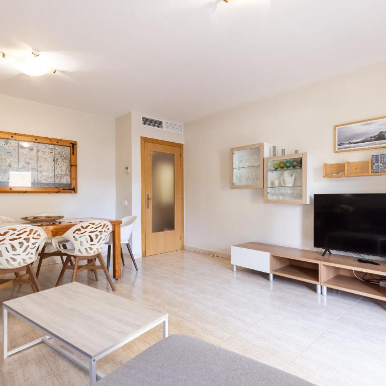 UHC AQUA FAMILY COMPLEX - Two-Bedroom Apartment with Terrace - 5
