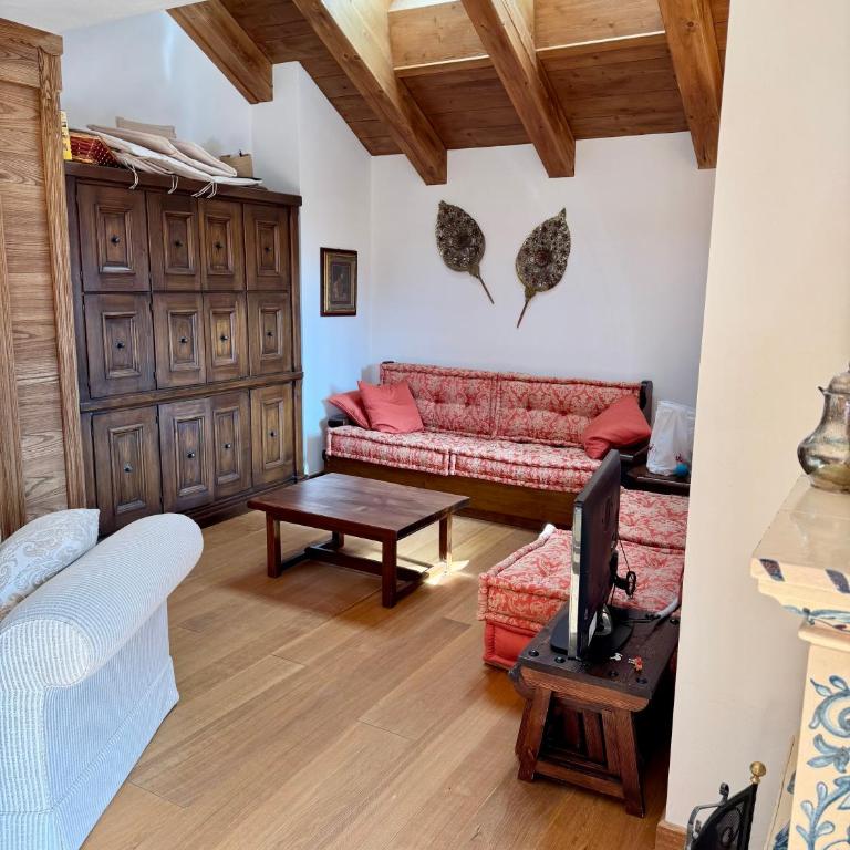 Charme alpino e modernità-Appartamento ristrutturato a due passi dal centro - Appartamento con 3 Camere da Letto e con Vista - 12