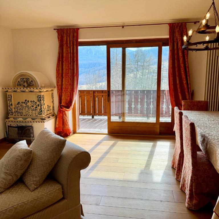 Charme alpino e modernità-Appartamento ristrutturato a due passi dal centro - Appartamento con 3 Camere da Letto e con Vista - 11