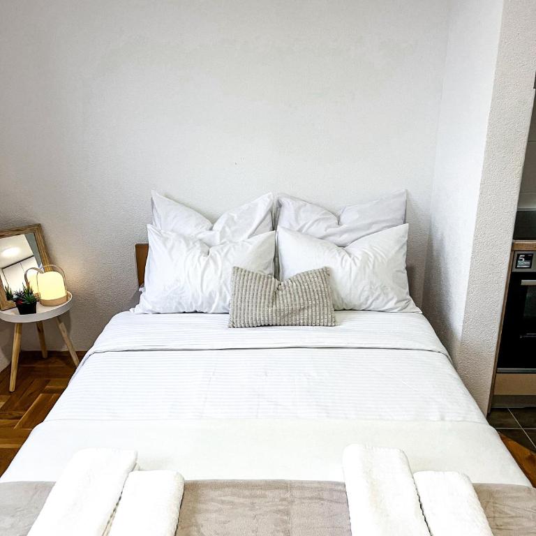 Limpio Apartman - Two-Bedroom Apartment - 5
