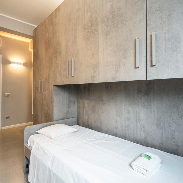 NEW - 2 Min Metro Batoni - Luxury Apt con Posto Auto - Appartamento con 2 Camere da Letto - 8