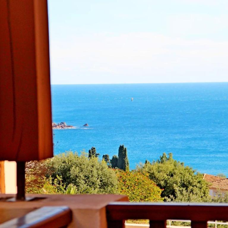 CAP SOLEIL J2 appt 204 - One-Bedroom Apartment with Sea View and Terrace - 2