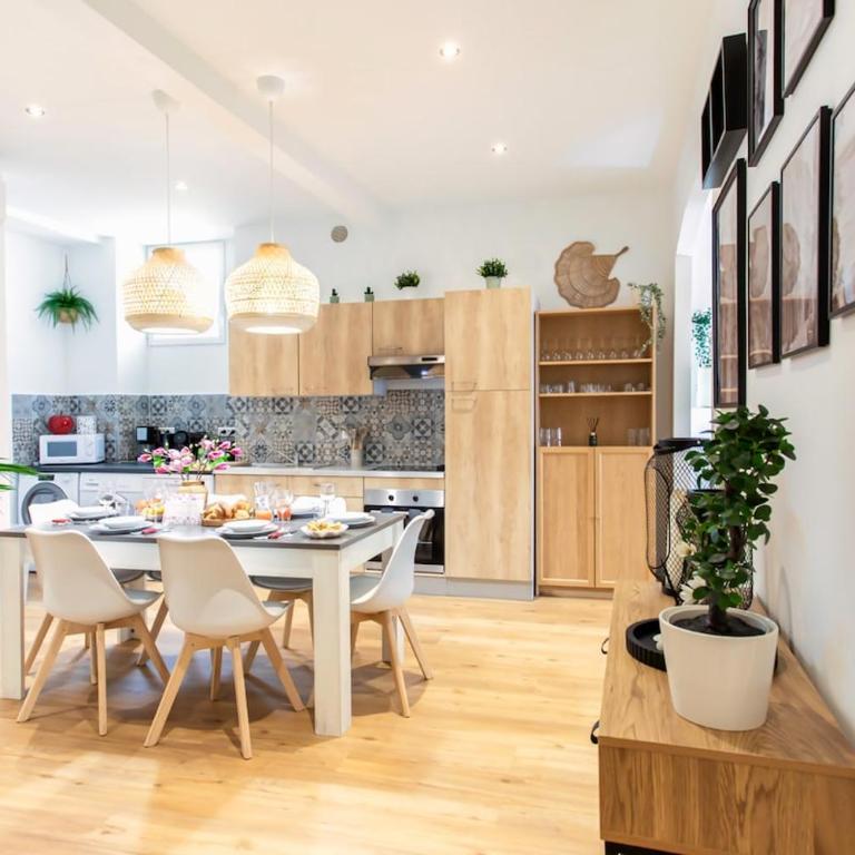 #34 Staywizus - Lamartine Central 3 BDR AC balcony 10mins walk to old town - Appartement 3 Chambres - 21