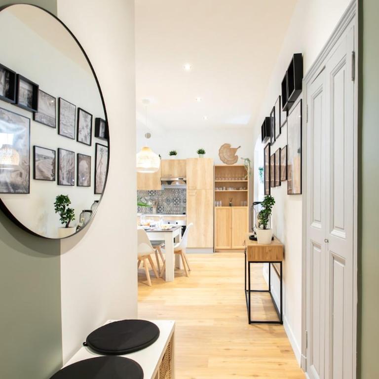 #34 Staywizus - Lamartine Central 3 BDR AC balcony 10mins walk to old town - Appartement 3 Chambres - 27