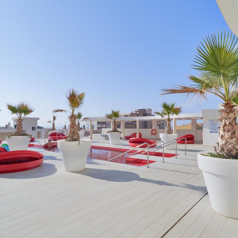 Stunning Seaview Terrace One-Bedroom Apartment - One-Bedroom Apartment - 24