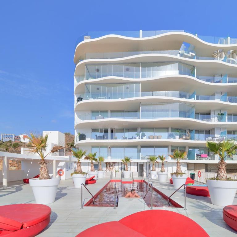 Stunning Seaview Terrace One-Bedroom Apartment - One-Bedroom Apartment - 4