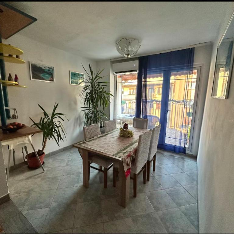 Huge Apartment 100sqm - One-Bedroom Apartment - 3