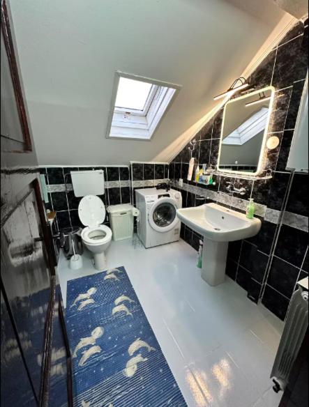 Huge Apartment 100sqm - One-Bedroom Apartment - 12