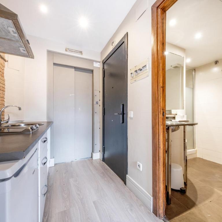 AinB Picasso-Corders Apartments - Studio (2 Adults) - 80