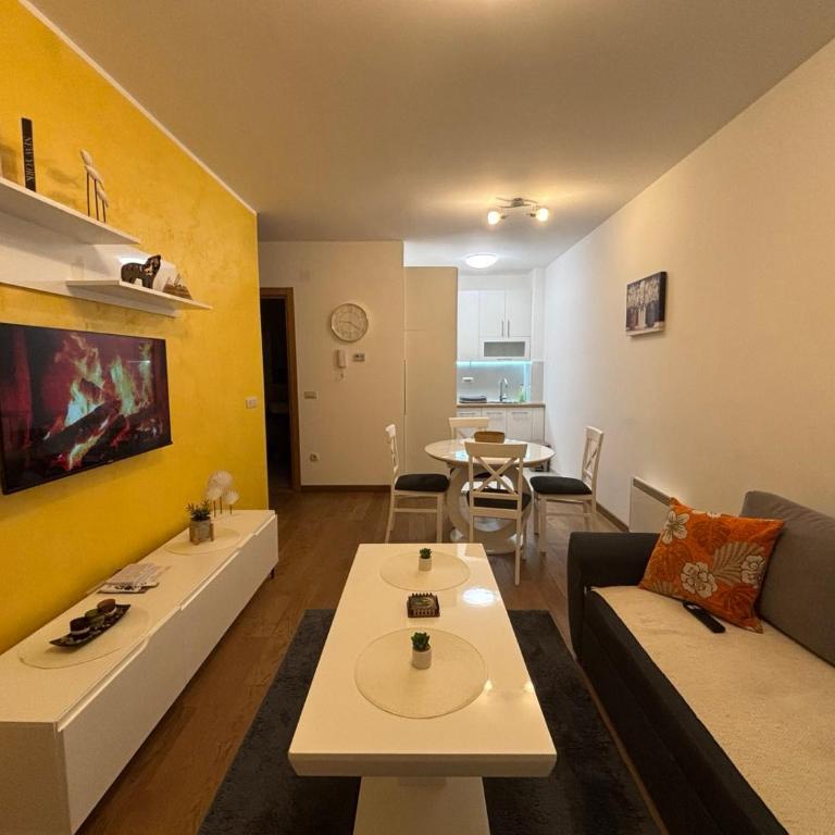 Balkan Hill 3 - A26 - Vila Peković Gold sa garažom - One-Bedroom Apartment - 1