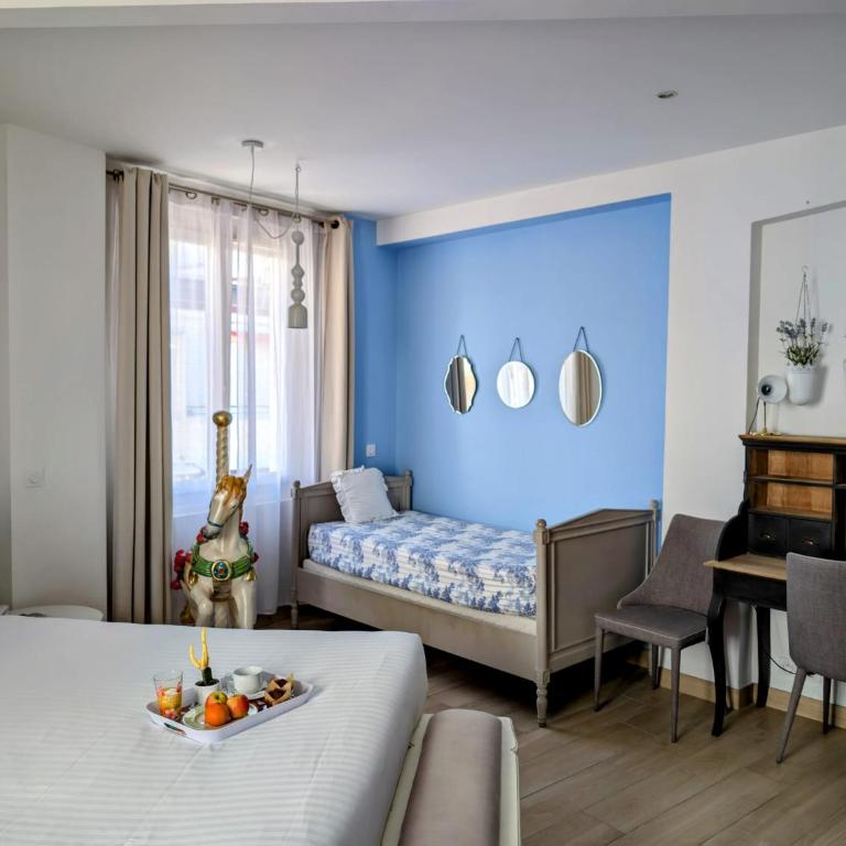 Hôtel Mademoiselle - Chambre Triple Supérieure - 5