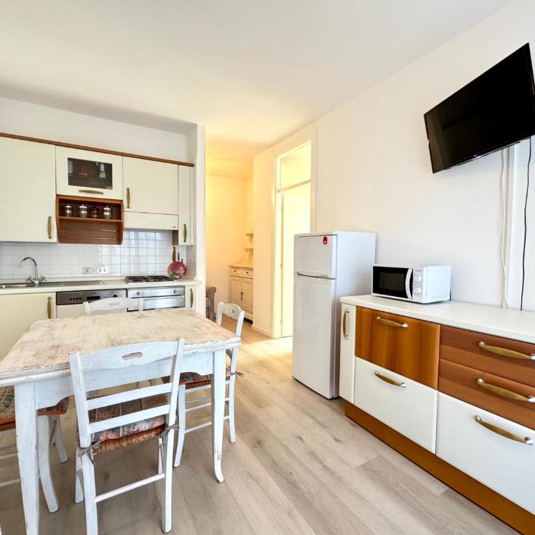 Tritone 12 - Carraro Immobiliare - Family Apartments - Appartamento con 2 Camere da Letto - 5