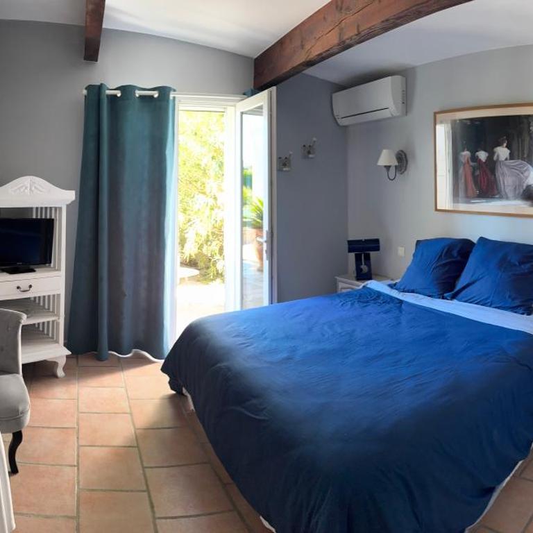 Aigues Marines - Chambre Double - Vue sur Piscine - 1