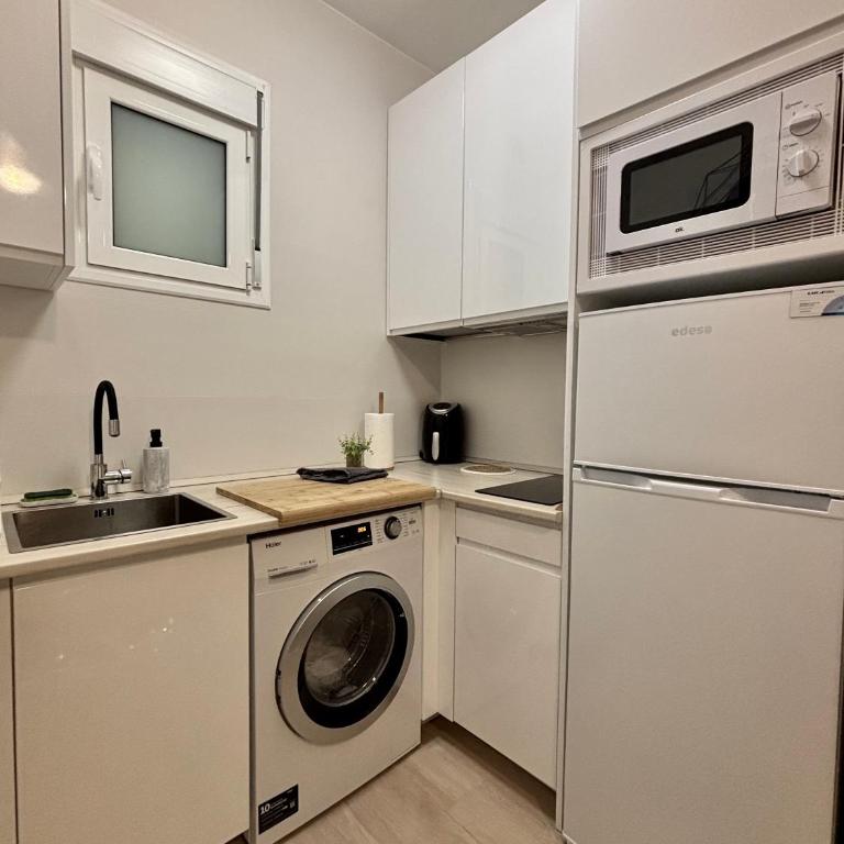 Álvaro Home con parking para turismo pequeño - Apartamento de 1 dormitorio - 5