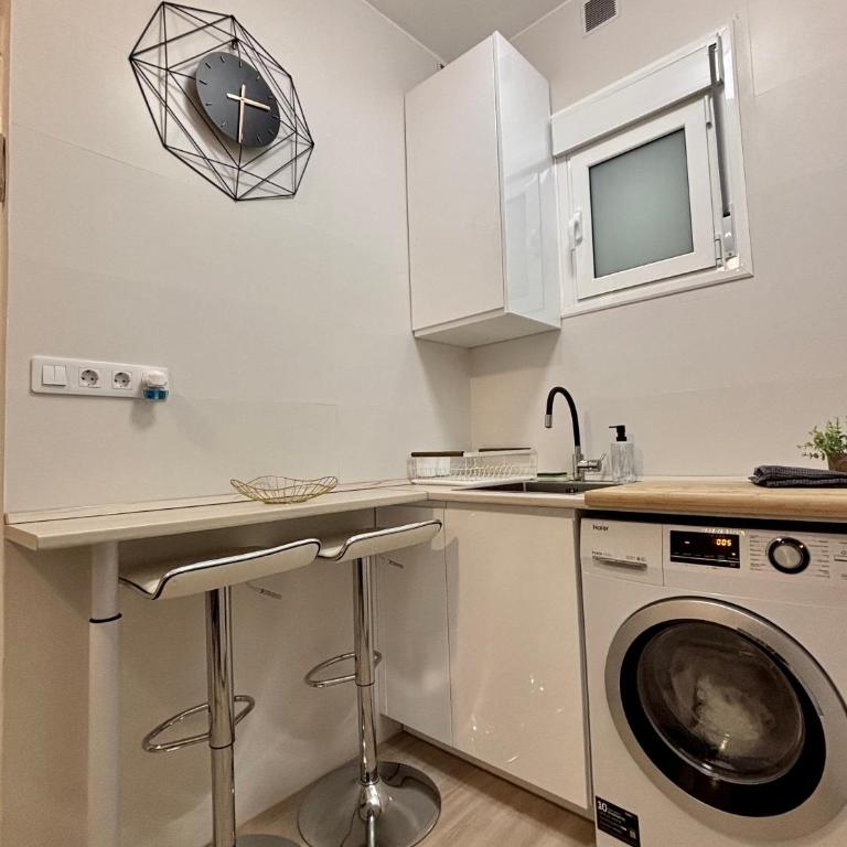 Álvaro Home con parking para turismo pequeño - Apartamento de 1 dormitorio - 6