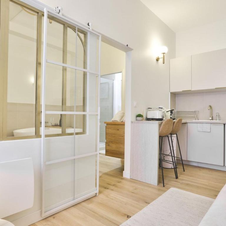 Luxury Suite Spa Bath & Cinema Screen- Bordeaux - Apartamento de 1 dormitorio - 7