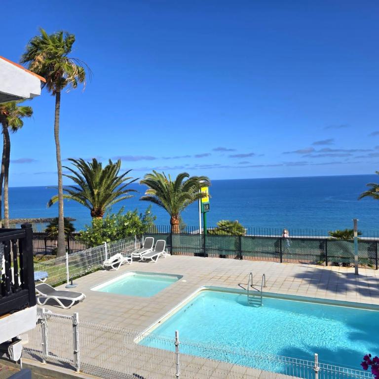 8i Ocean Front Playa 4 - Two-Bedroom Apartment - 4