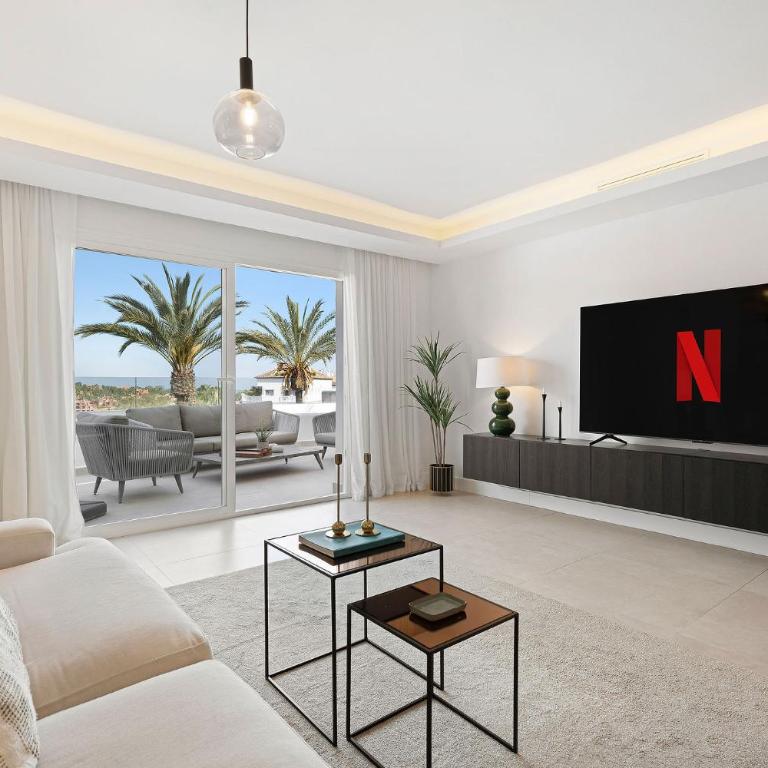 5 BR Luxury apt w Pool, garage and amazing views - Apartment - 2