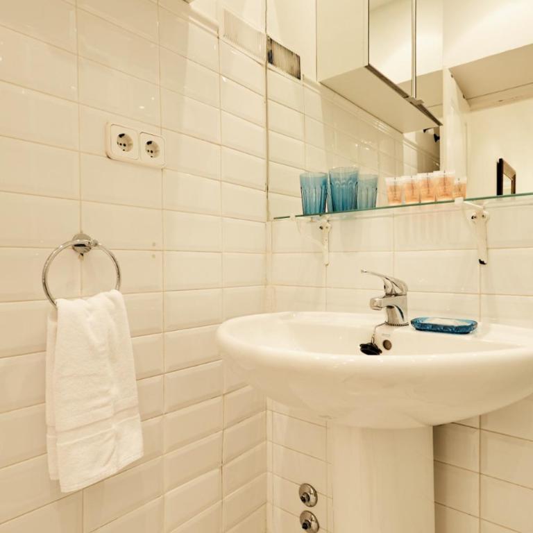 MyHouseSpain - Apartamento en Chueca - Apartment with Shower - 12