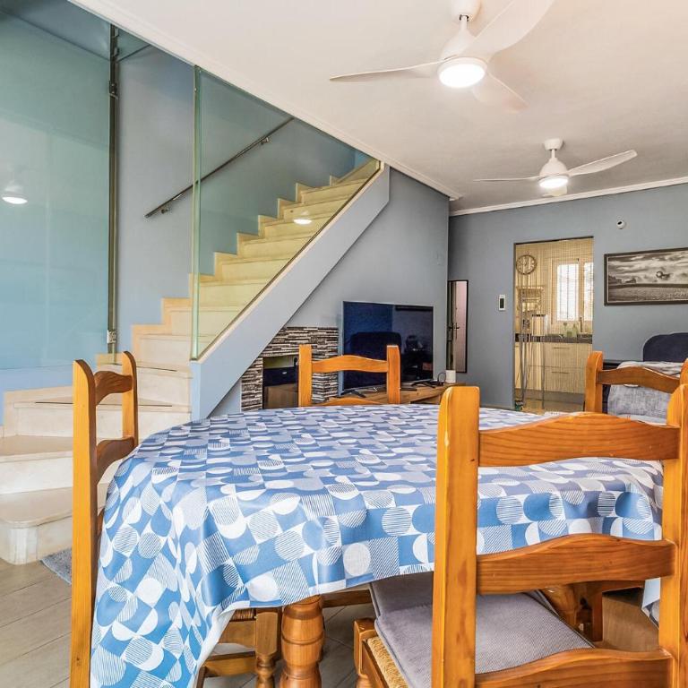 Beautiful Home In Santa Pola With Wifi - Casa Vacacional de 3 dormitorios - 2