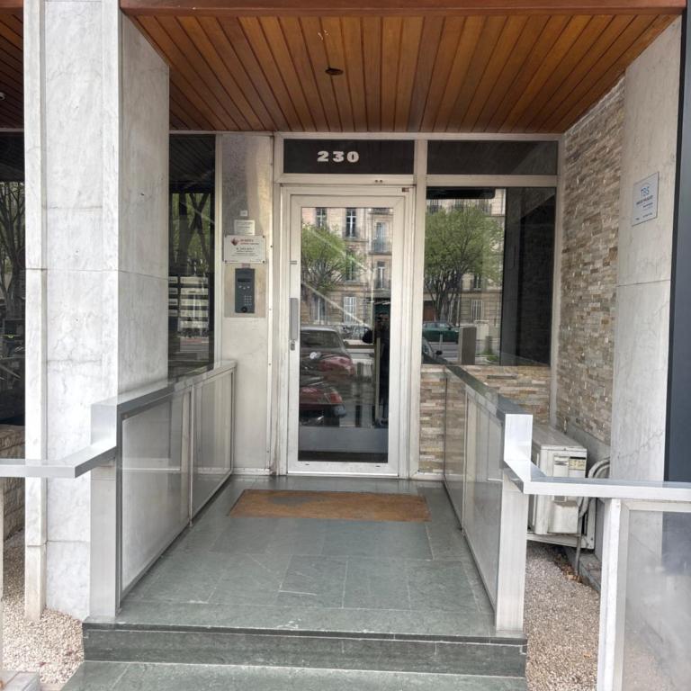 Modern Studio Near Velodrome Stadium Great Location - Appartement 1 Chambre - 6