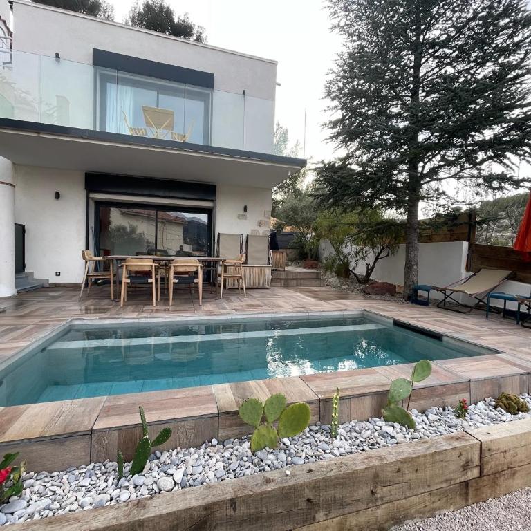 Bestouan Plage Cassis - Suite Deluxe - Vue sur Mer - 1