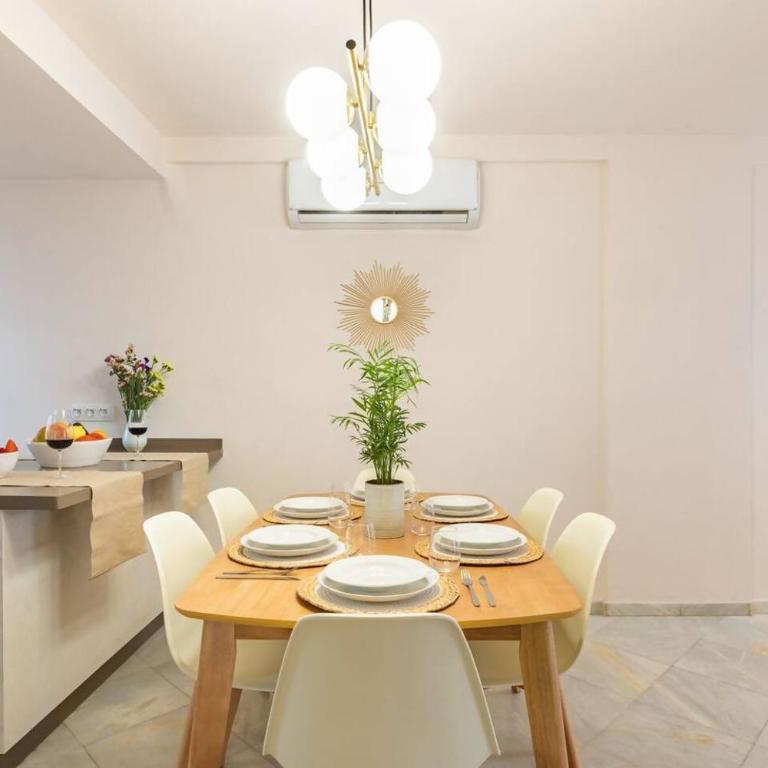 Casa 3 plantas con patio y Solárium privados - Chalet - 37