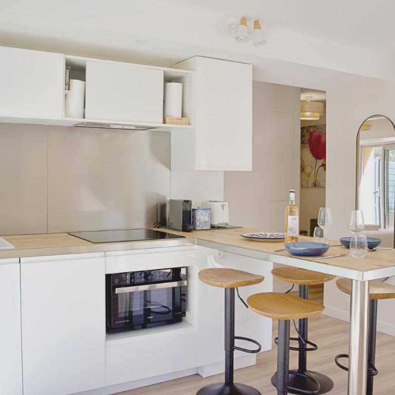 Renovated 2-room apartment near sea & shops - Appartement 1 Chambre - 6