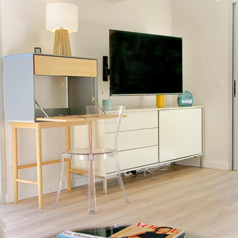 Renovated 2-room apartment near sea & shops - Appartement 1 Chambre - 4