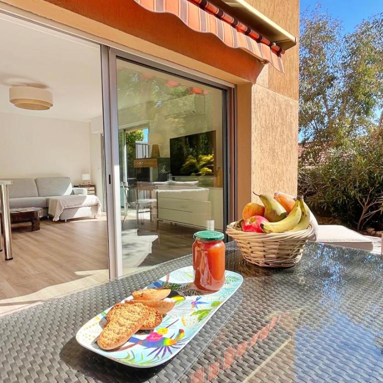 Renovated 2-room apartment near sea & shops - Appartement 1 Chambre - 19