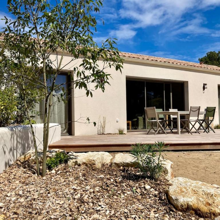 Villa avec Spa niché dans la forêt à deux pas des plages - Three-Bedroom House - 34