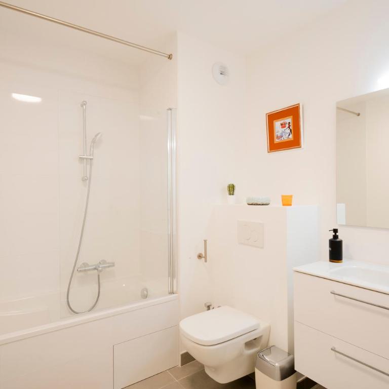 Splendid T4 with Lake and Mountain View - Appartement 3 Chambres - 8