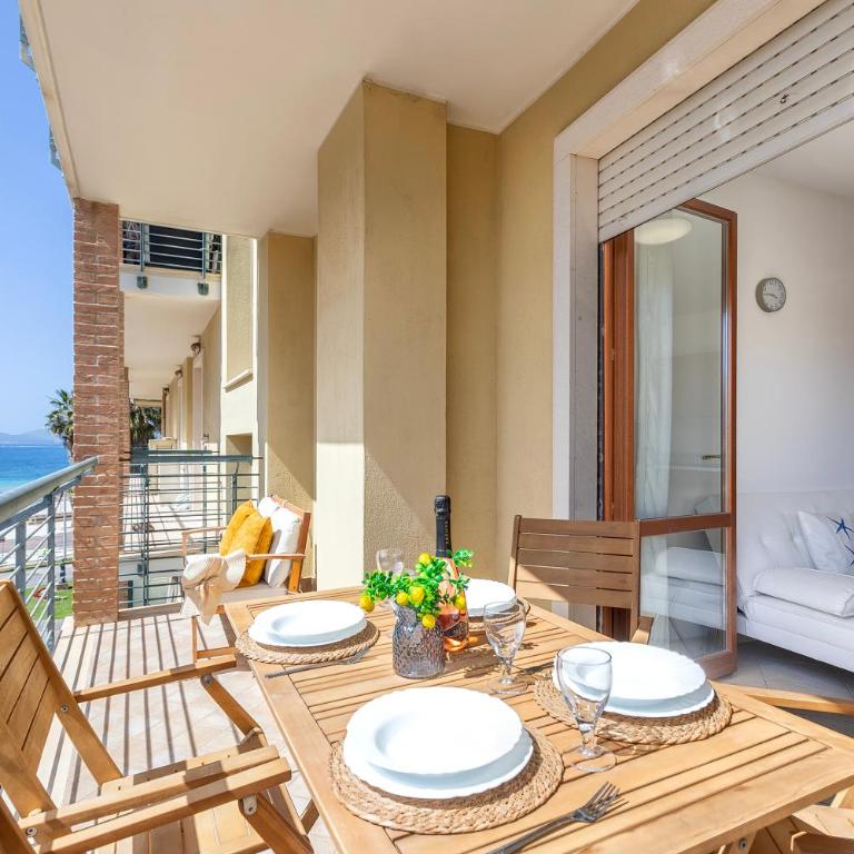 SeaView - appartamento fronte mare - Appartamento con 2 Camere da Letto - 1