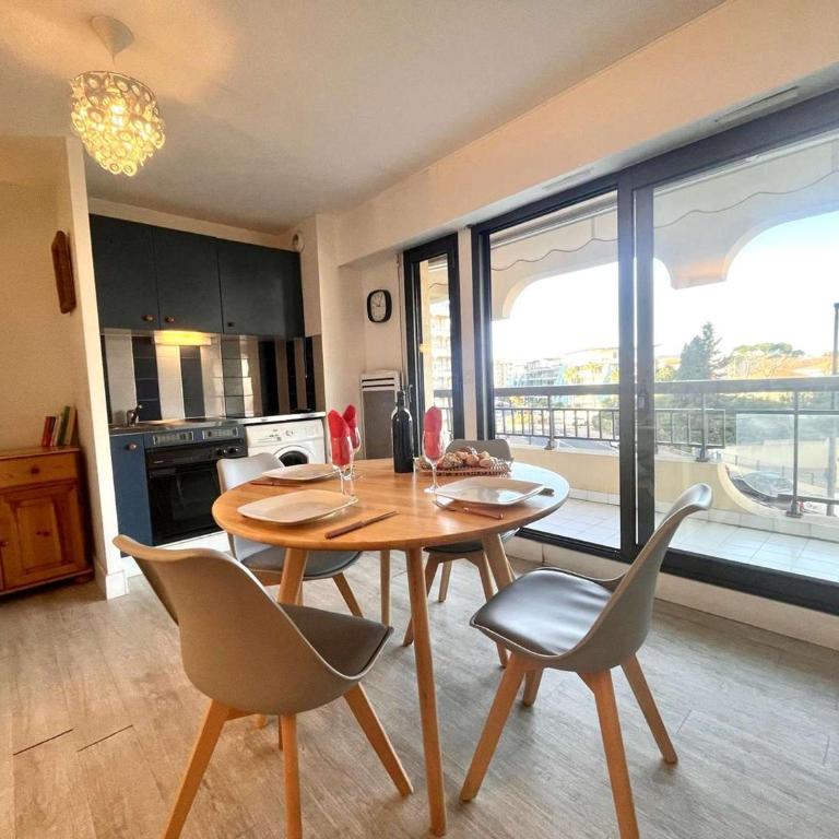 Appartement 2P, 4 Couchages, Terrasse et Salon de Jardin à 200m de la Plage, Fréjus - FR-1-226A-22 - Apartment (4 Erwachsene) - 15