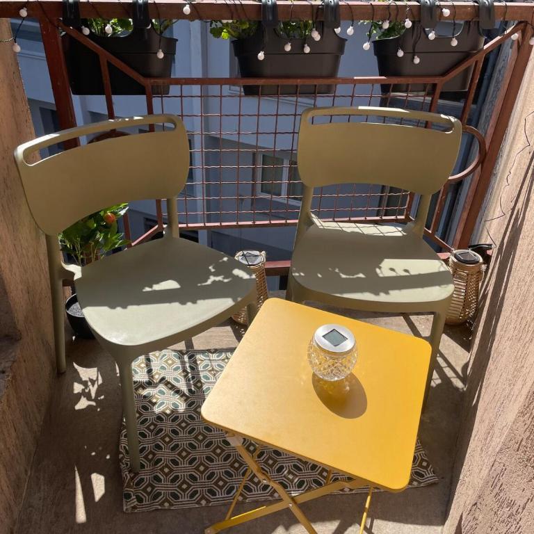 Stylish Apartment with Balcony - Very Central - Long Stays and Pets Welcome - Appartement 1 Chambre - 12