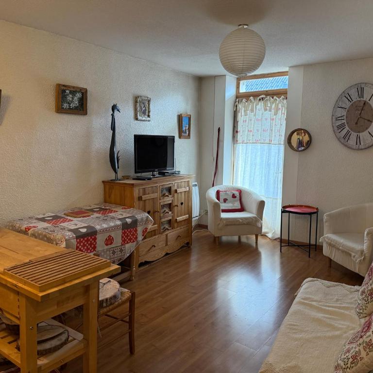 T2 au coeur de Barcelonnette - Appartement 1 Chambre - 2