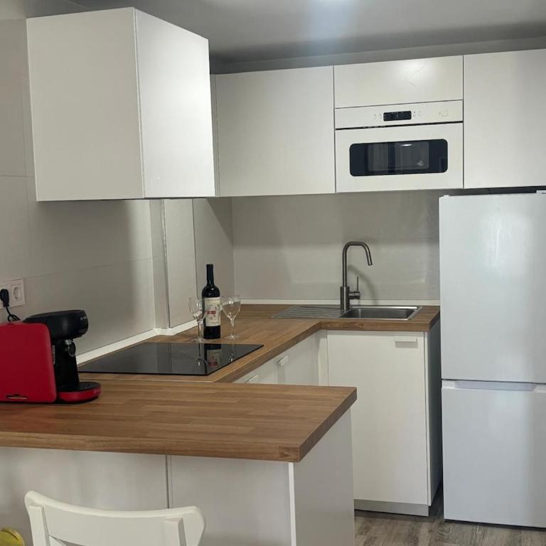 Carihuela Beachfront Retreat - Apartamento de 1 dormitorio - 4